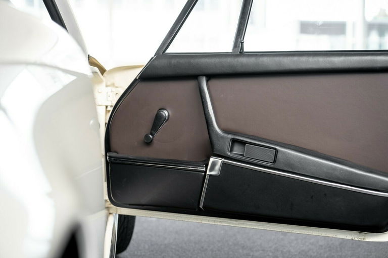 Porsche 911 S (F-Modell)