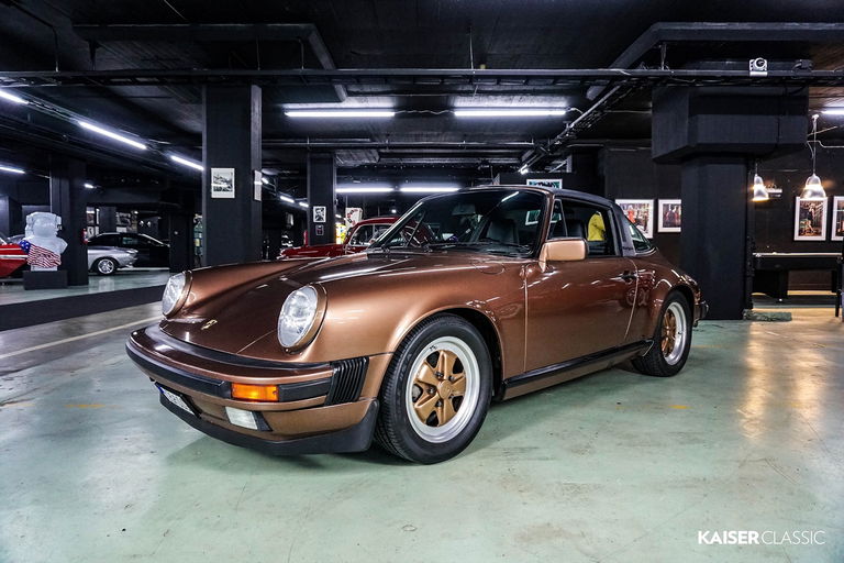Porsche 911 Carrera 3.2