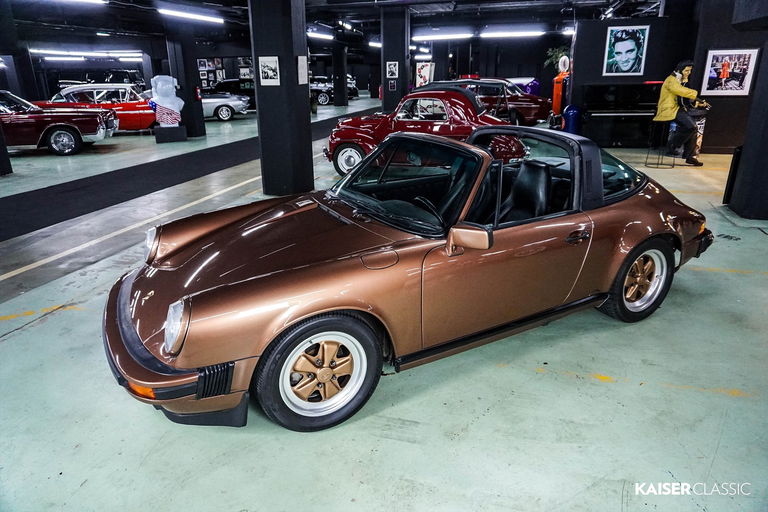 Porsche 911 Carrera 3.2