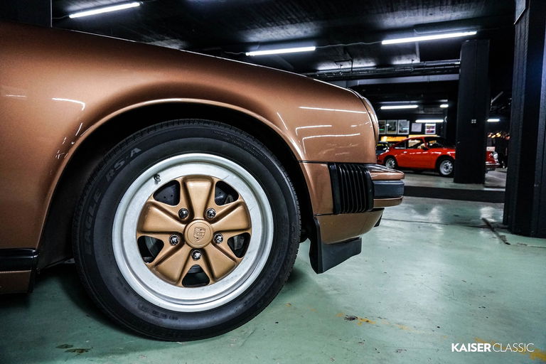 Porsche 911 Carrera 3.2