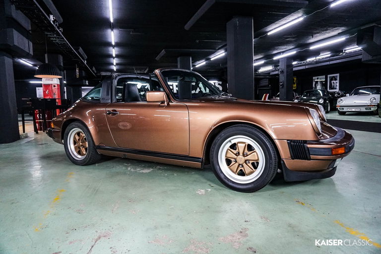 Porsche 911 Carrera 3.2