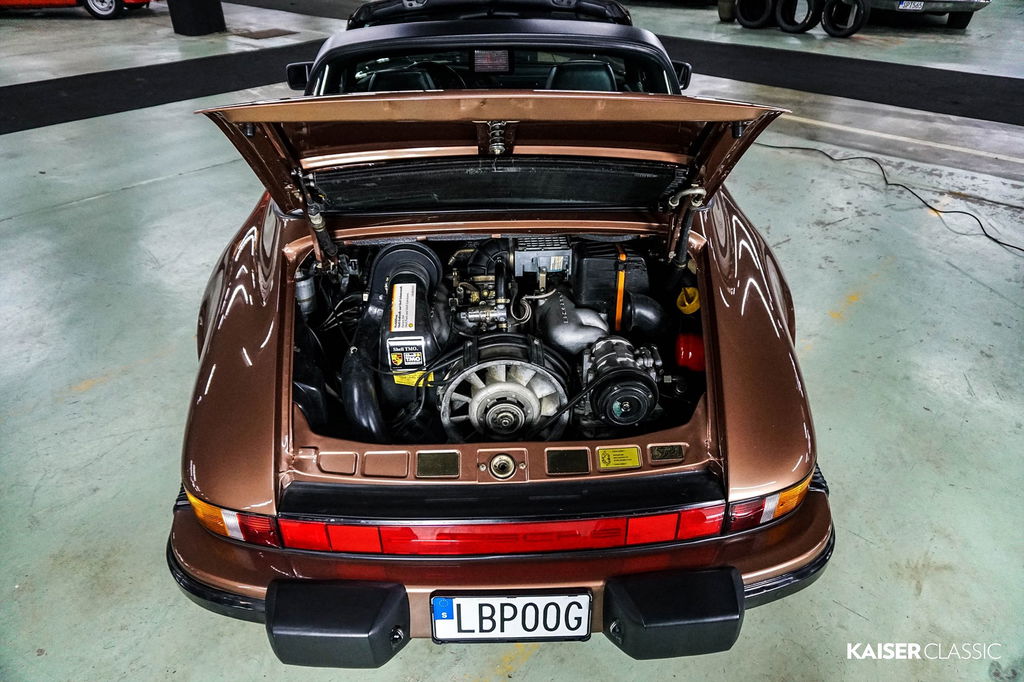 Porsche 911 Carrera 3.2