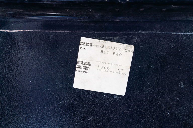 Porsche 911 Carrera 3.2 (US)