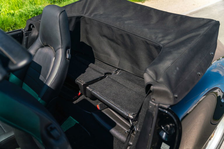 Porsche 911 Carrera 3.2 (US)