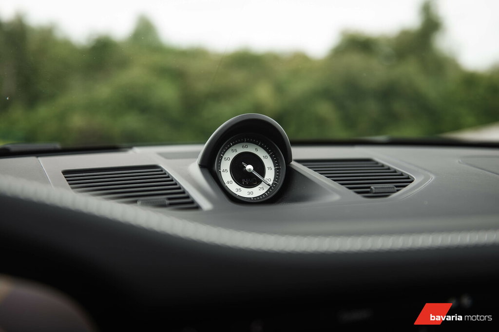 Porsche 992 Belgian Legend Edition