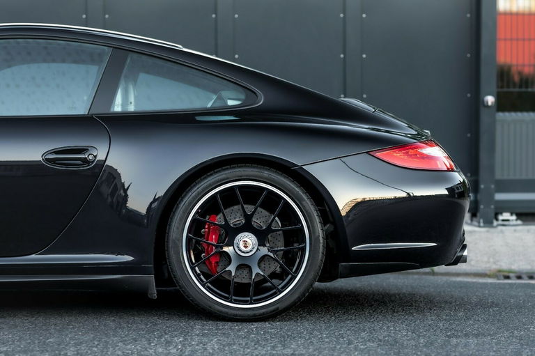 Porsche 997.2 Carrera GTS