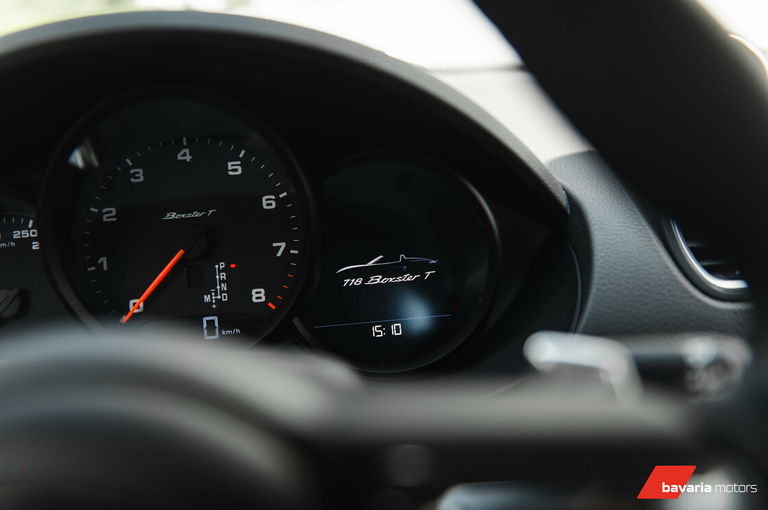 Porsche 718 Boxster T