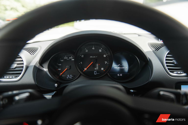 Porsche 718 Boxster T