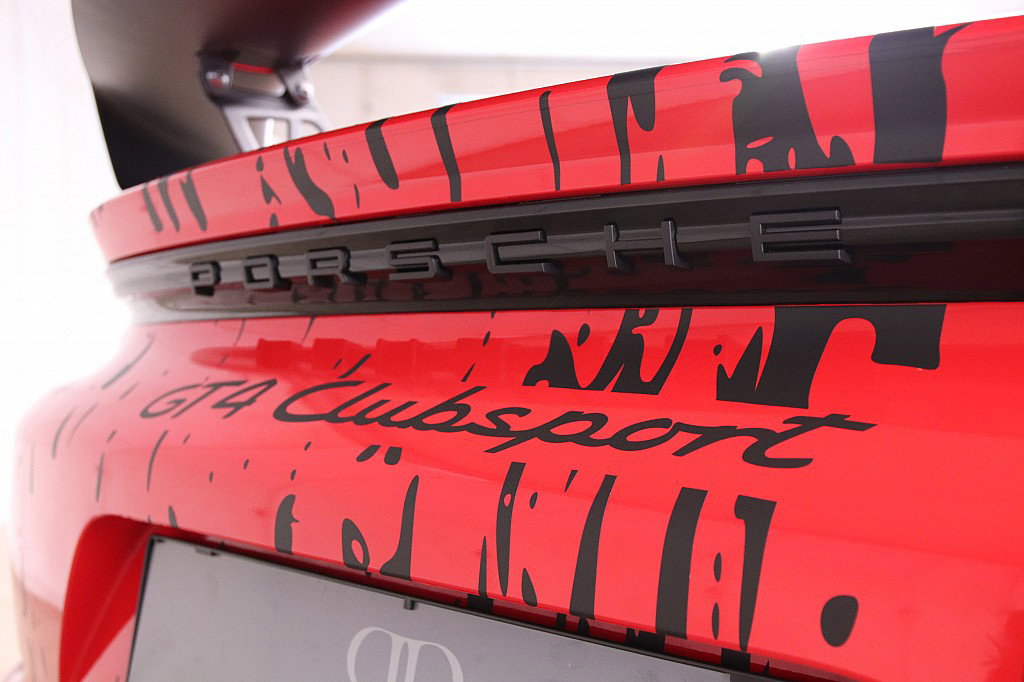 Porsche 718 Cayman GT4