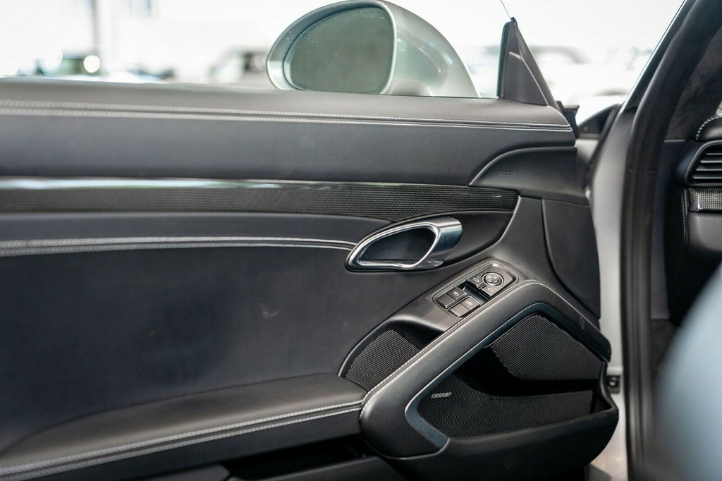 Porsche 991.2 GT3 Touring