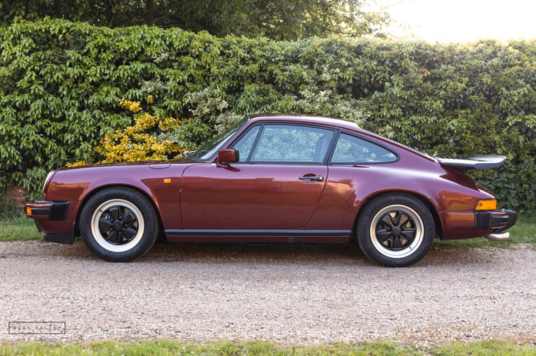 Porsche 911 Carrera 3.2