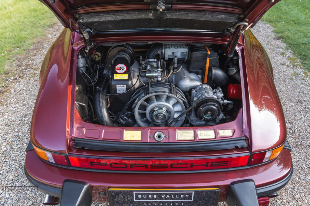 Porsche 911 Carrera 3.2