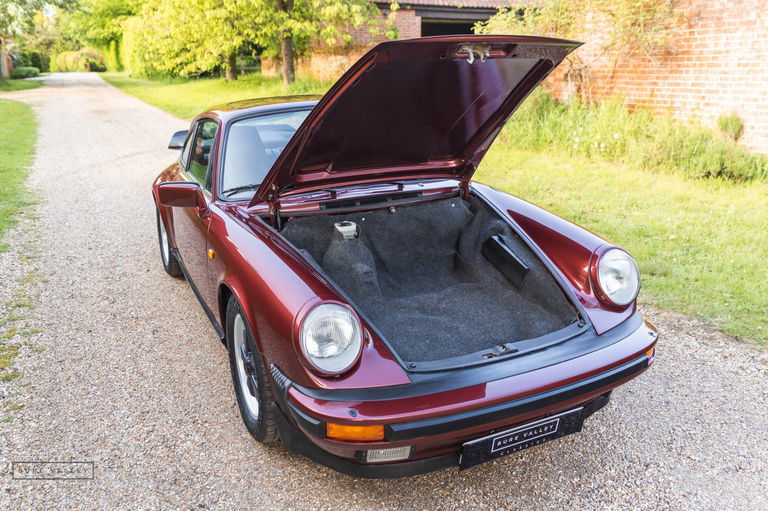 Porsche 911 Carrera 3.2