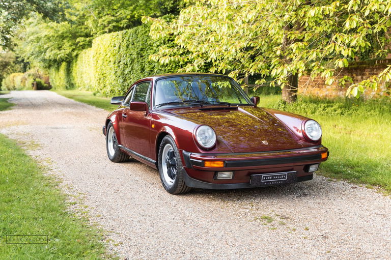 Porsche 911 Carrera 3.2