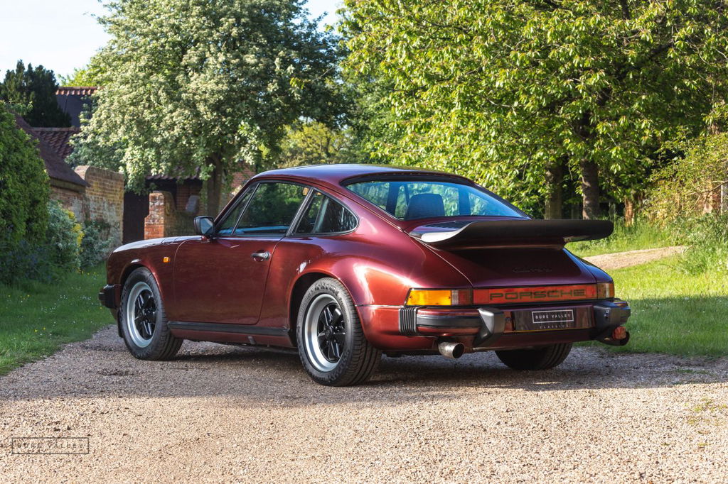 Porsche 911 Carrera 3.2