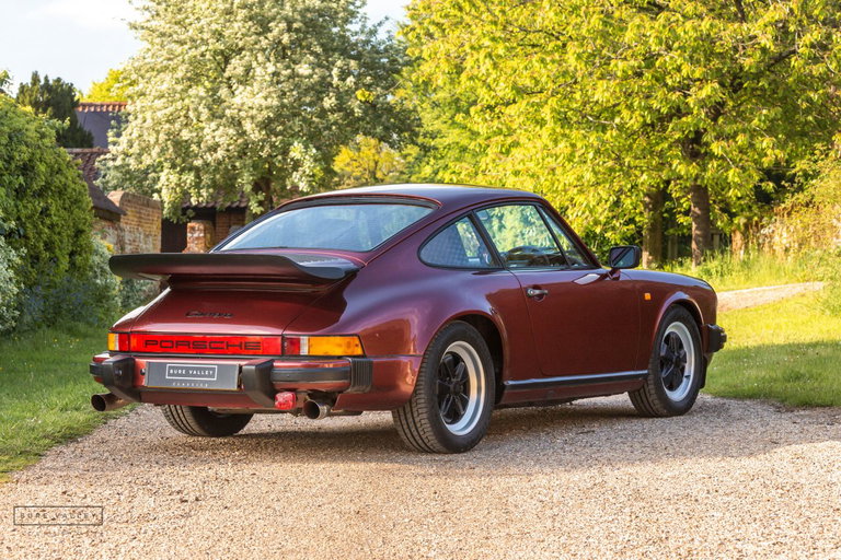 Porsche 911 Carrera 3.2