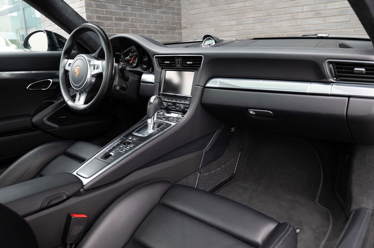 Porsche 991 Carrera Black Edition