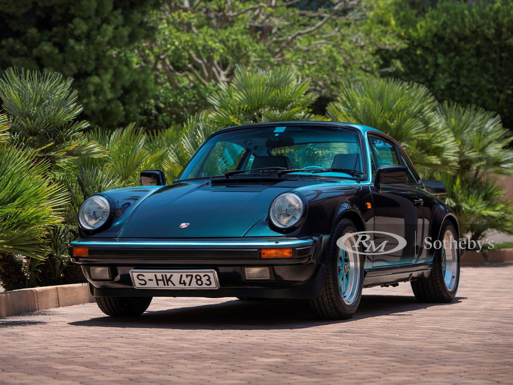Porsche 911 Carrera 3.2