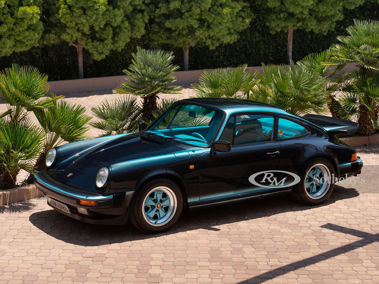 Porsche 911 Carrera 3.2