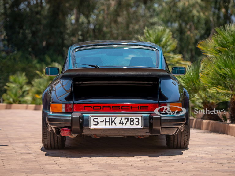 Porsche 911 Carrera 3.2