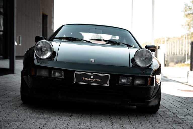 Porsche 928 S