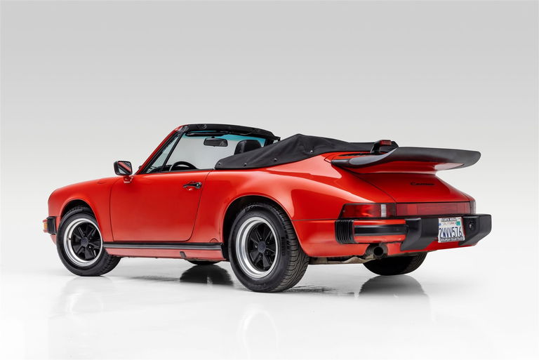 Porsche 911 Carrera 3.2 (US)