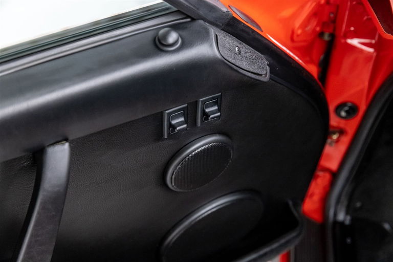 Porsche 911 Carrera 3.2 (US)