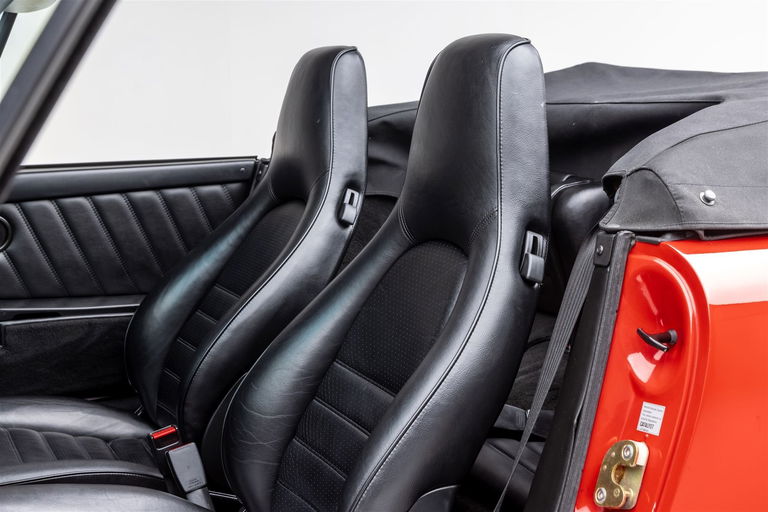 Porsche 911 Carrera 3.2 (US)