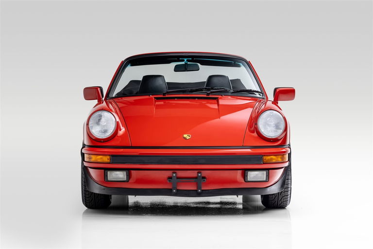 Porsche 911 Carrera 3.2 (US)
