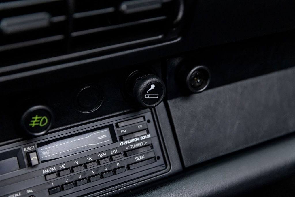 Porsche 911 Carrera 3.2 (US)