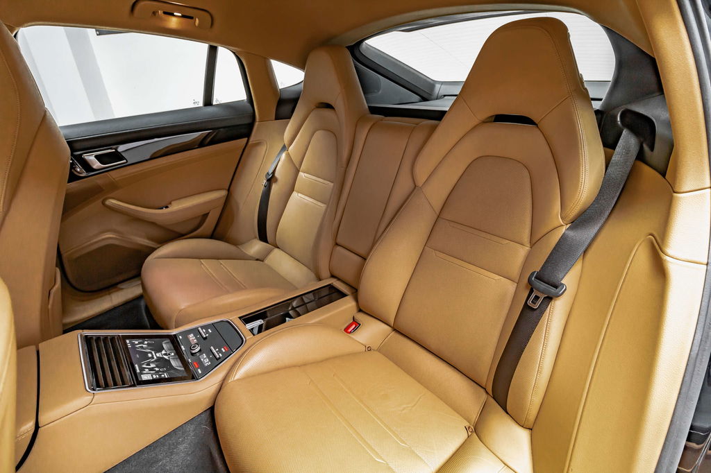 Porsche Panamera 4S Diesel