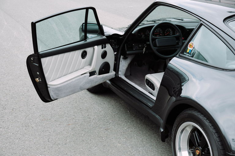 Porsche 911 Turbo 3.3