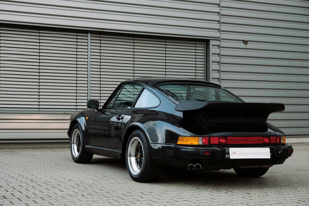 Porsche 911 Turbo 3.3