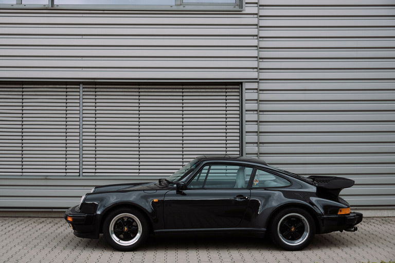 Porsche 911 Turbo 3.3