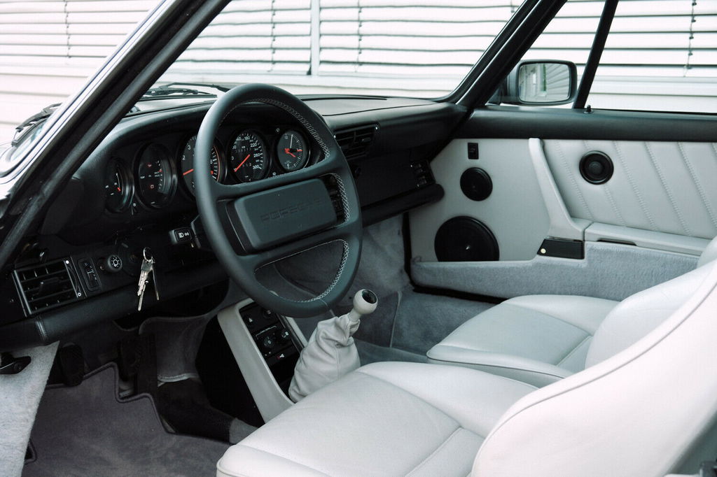 Porsche 911 Turbo 3.3