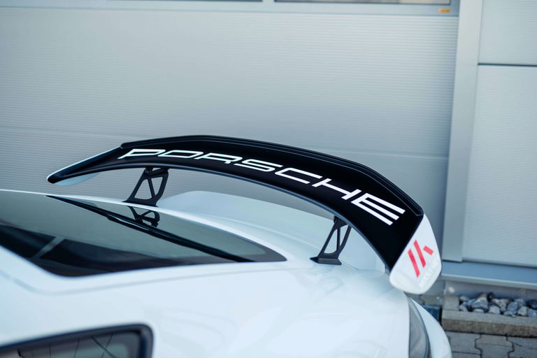 Porsche 718 Cayman GT4
