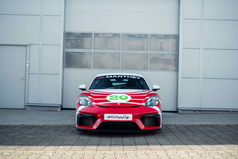 Porsche 718 Cayman GT4