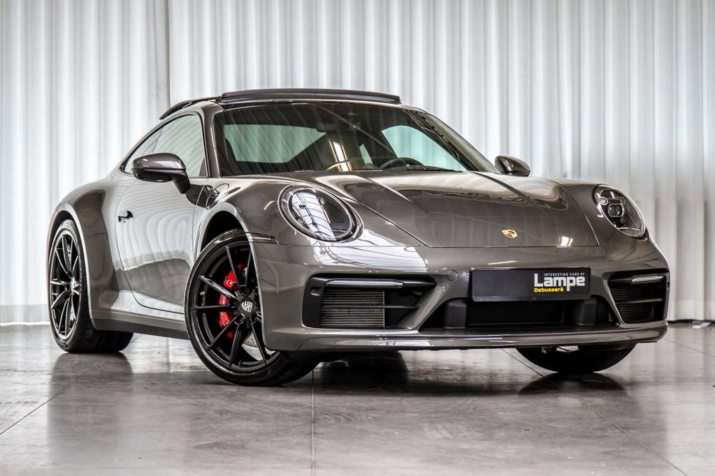 Porsche 992 Carrera 4S