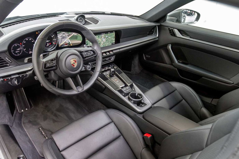 Porsche 992 Carrera 4S