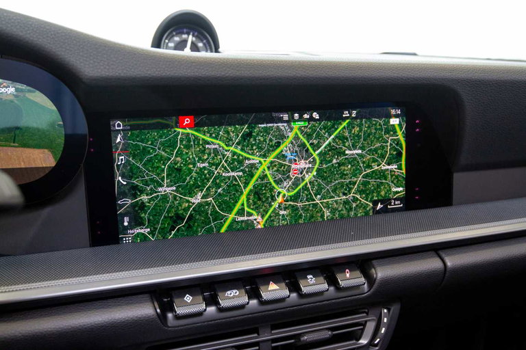 Porsche 992 Carrera 4S