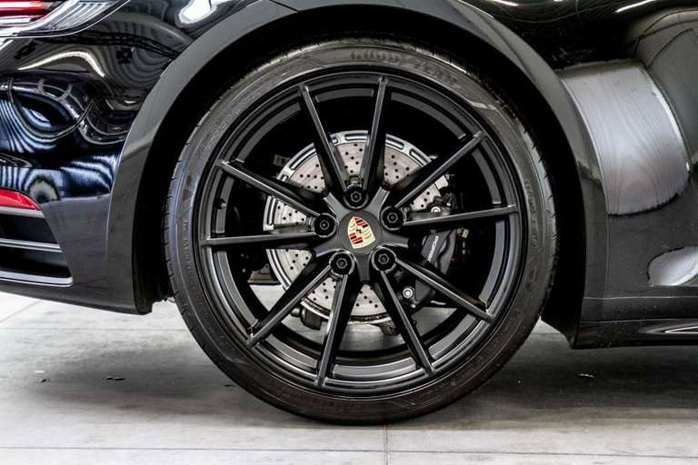 Porsche 992 Carrera