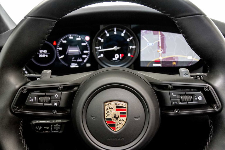 Porsche 992 Carrera