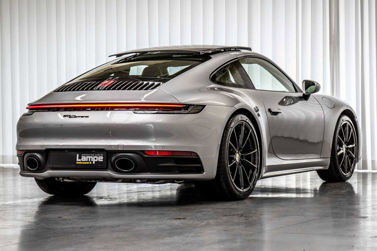 Porsche 992 Carrera