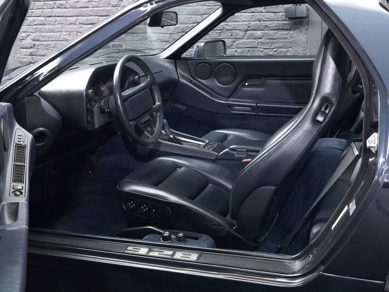 Porsche 928 S4