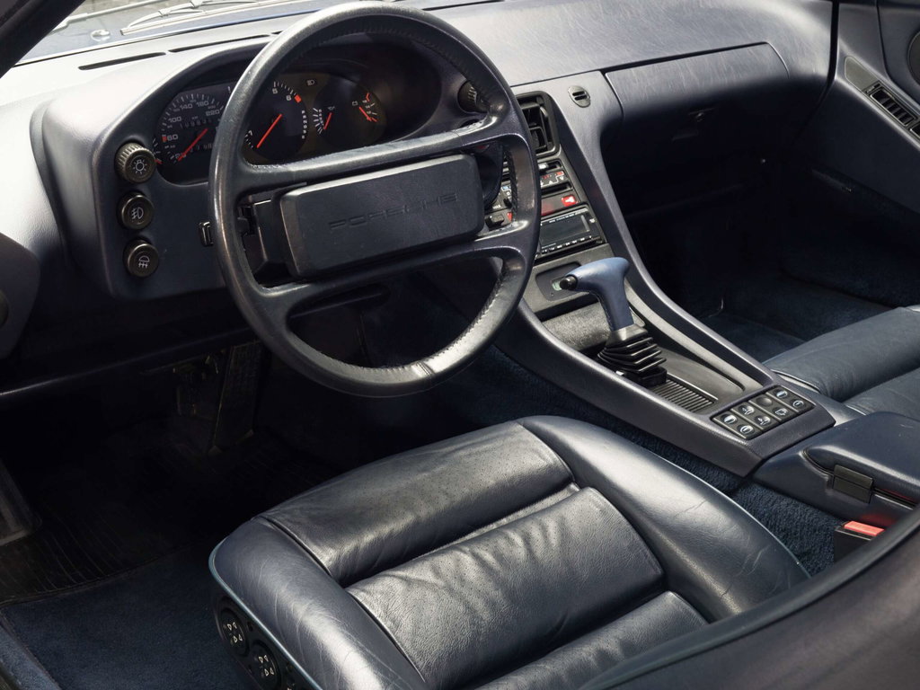Porsche 928 S4