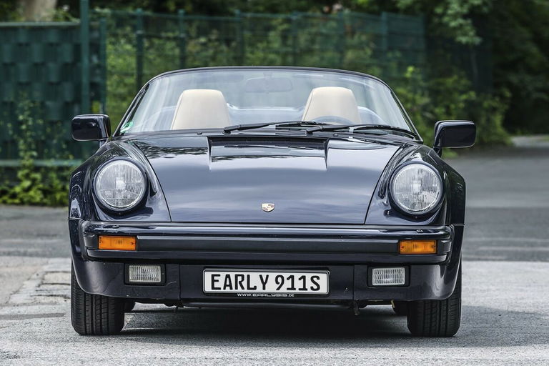 Porsche 911 Carrera 3.2 Speedster