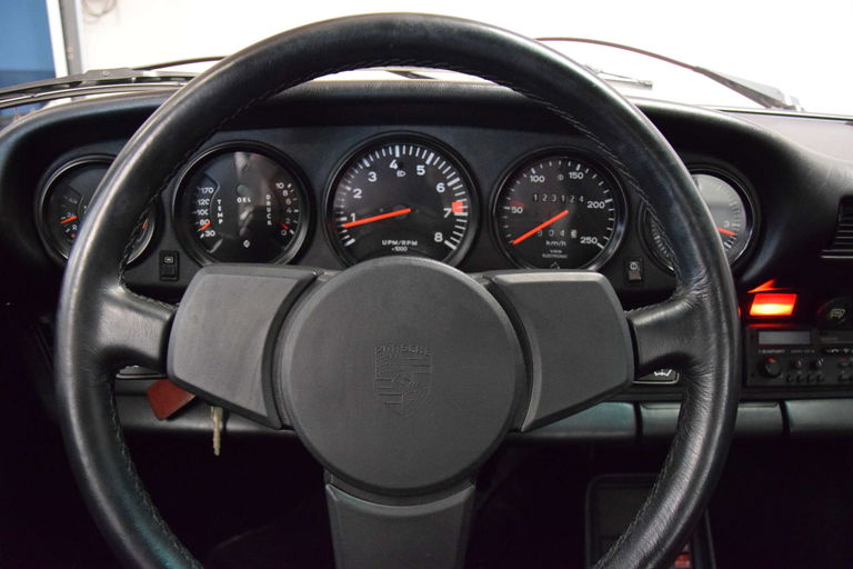 Porsche 911 Carrera 3,0