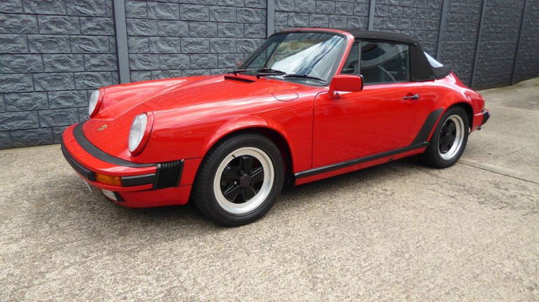 Porsche 911 Carrera 3.2