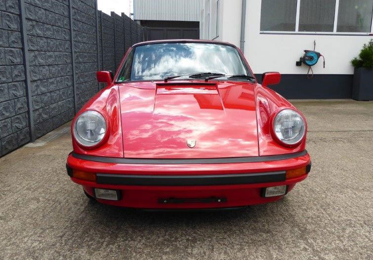 Porsche 911 Carrera 3.2