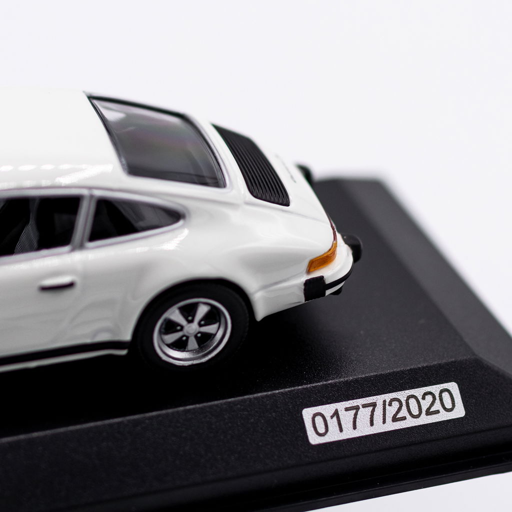 Hans Mezger Carrera 3.0 Modellauto_0526